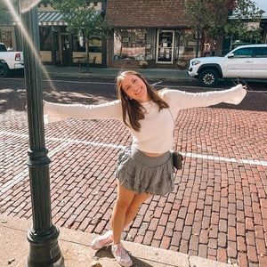 Meet your Posher, Elleah